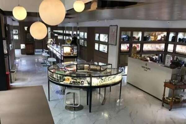 甘孜得荣县寄卖奢侈品店